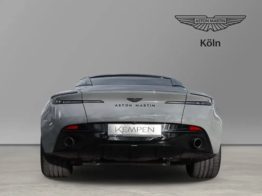 Aston Martin DB12 - Thumbnail 8