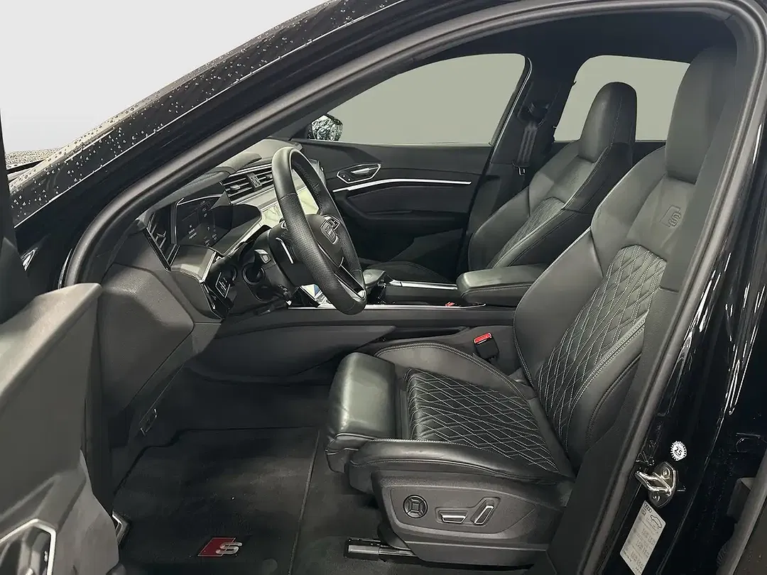 Audi SQ8 e-tron quattro Sportback - Thumbnail 8