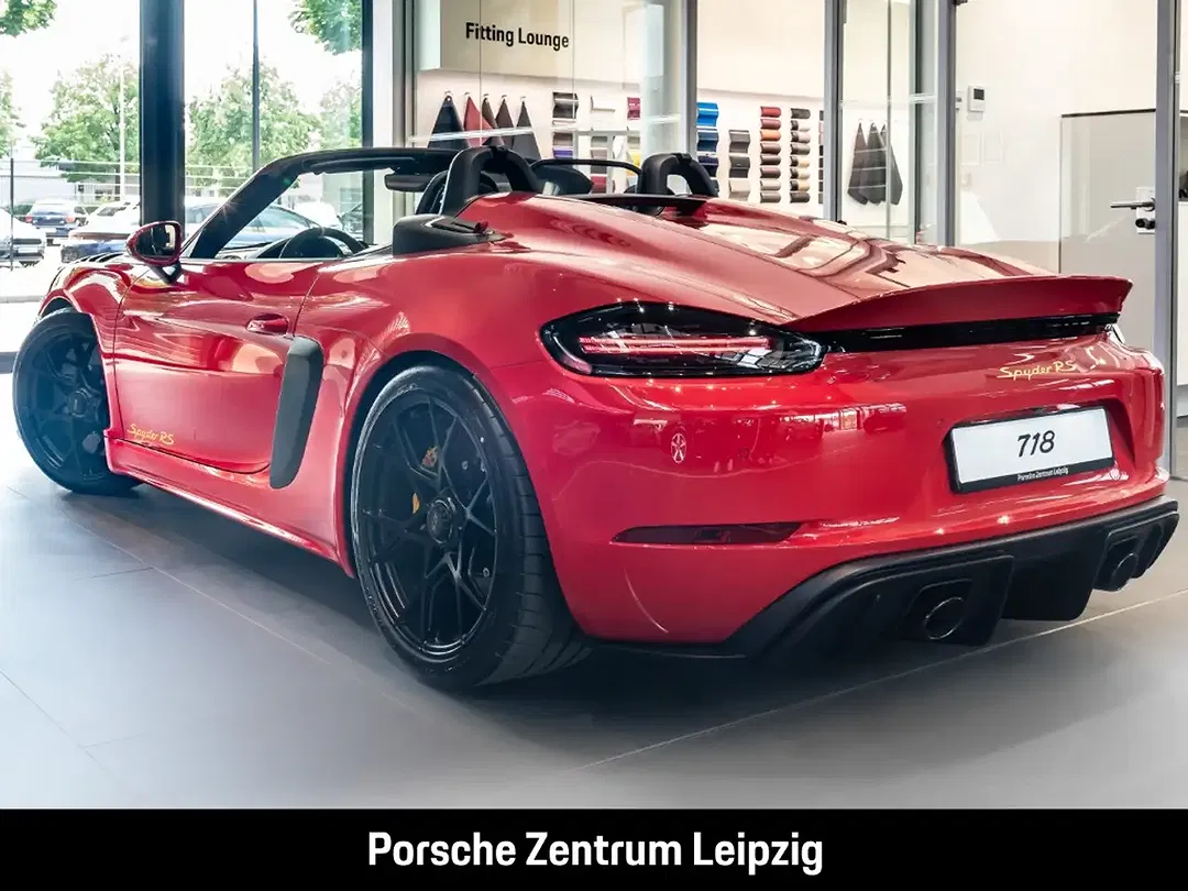 Porsche 718 Spyder RS - Thumbnail 9