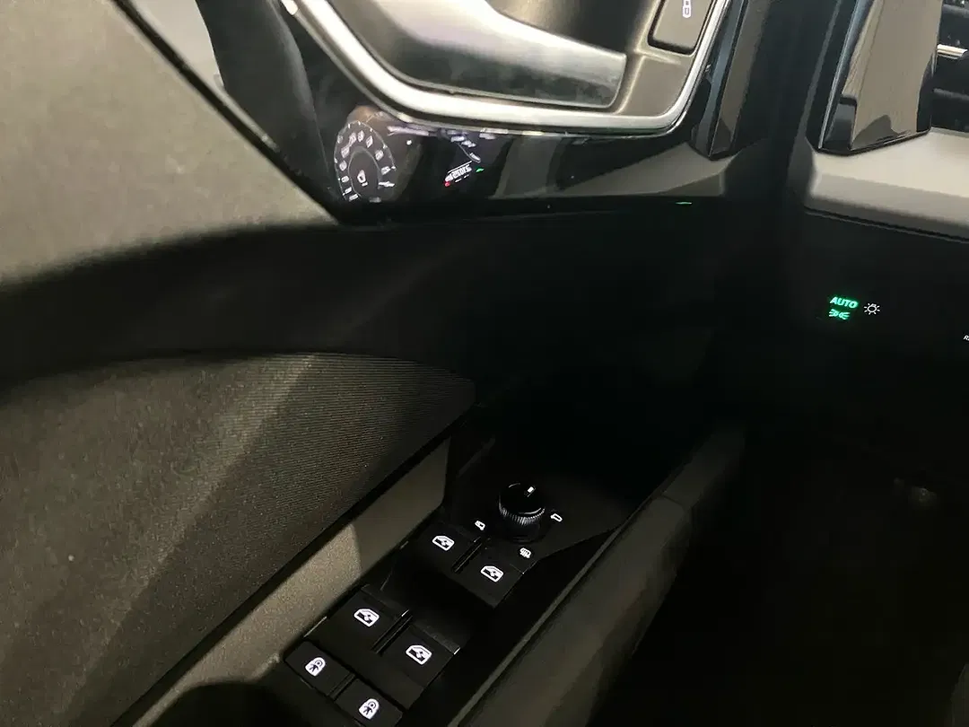 Audi Q4 e-tron 45 - foto 12