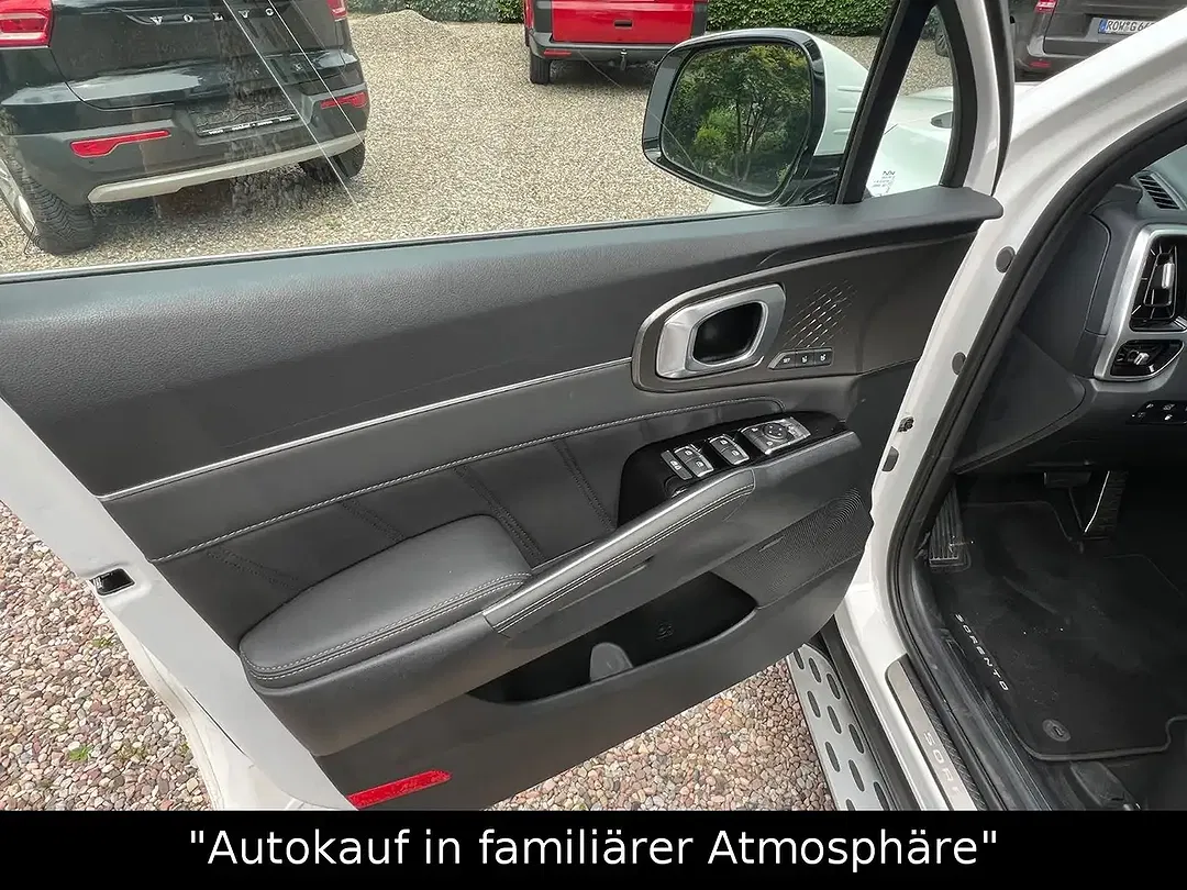 Kia Sorento PHEV Hybrid 4WD Platinum - Thumbnail 8