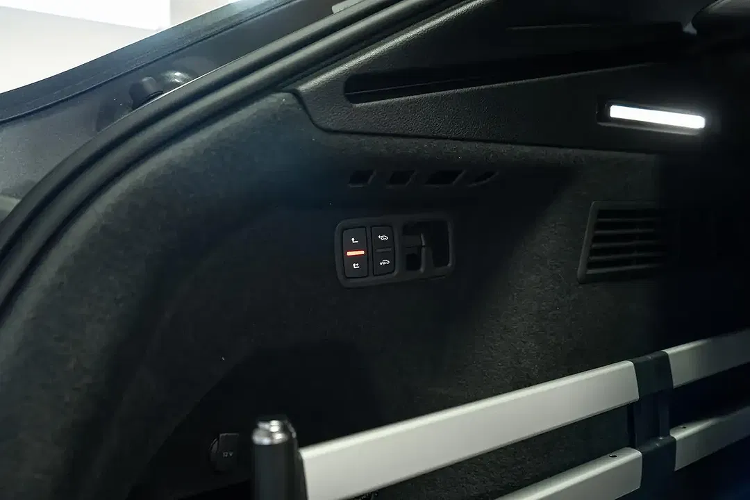 Audi Q8 60 TFSI e quattro S line - Thumbnail 11