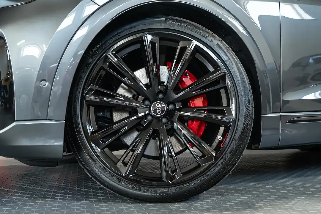 Audi Q8 60 TFSI e quattro S line - Thumbnail 3