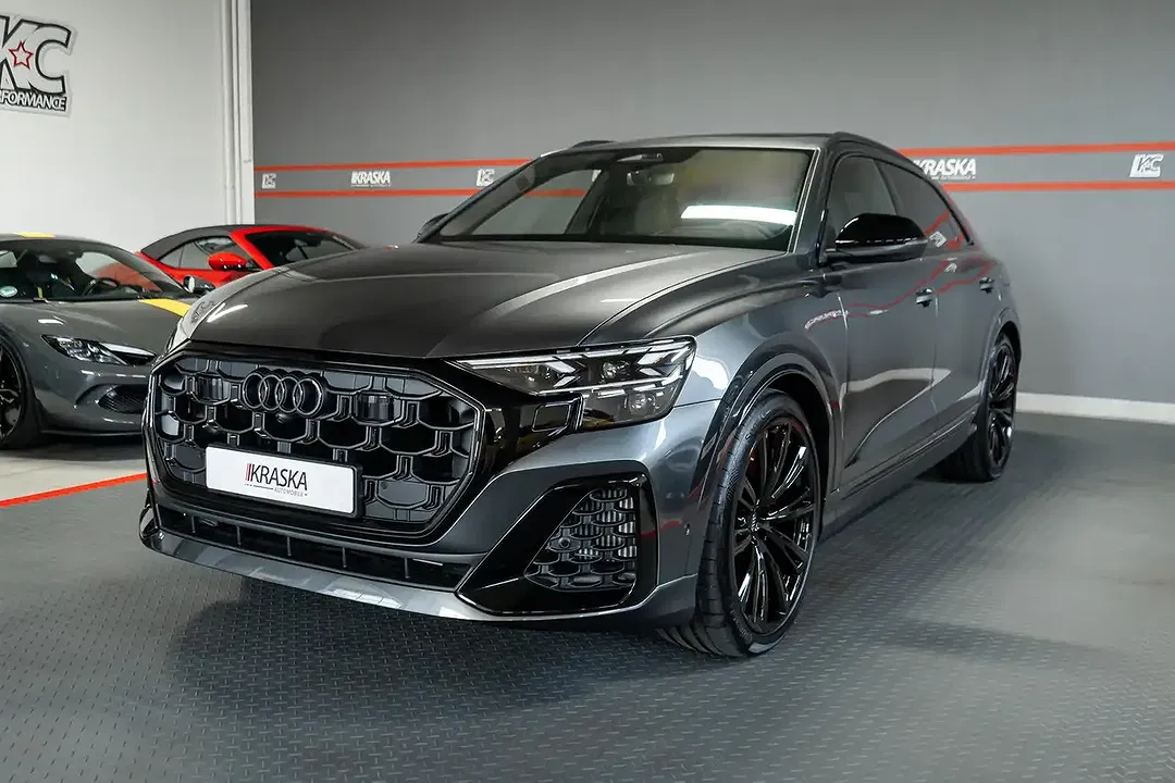 Audi Q8 60 TFSI e quattro S line - Thumbnail 4