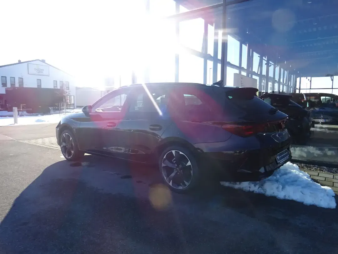 CUPRA Leon 1.5 eTSI DSG Sportstourer - Thumbnail 4