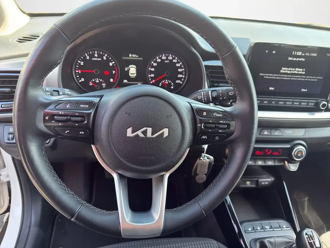 Kia Stonic Vision - Thumbnail 12