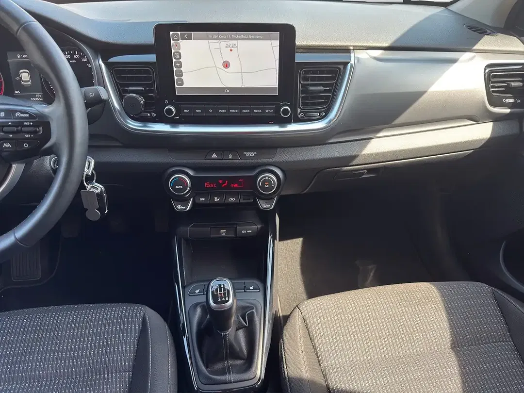 Kia Stonic Vision - Thumbnail 14