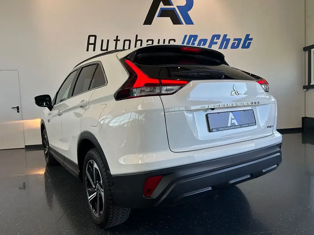 Mitsubishi Eclipse Cross Hybrid 4WD Basis - Thumbnail 12