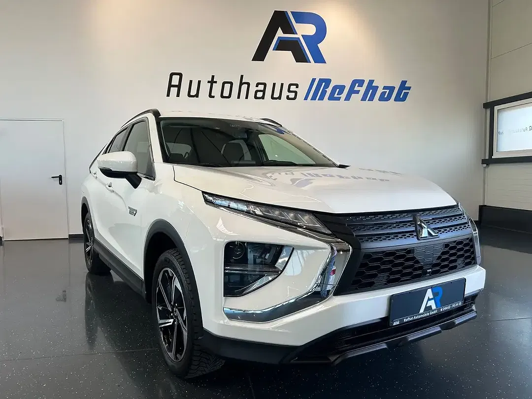 Mitsubishi Eclipse Cross Hybrid 4WD Basis - Thumbnail 4