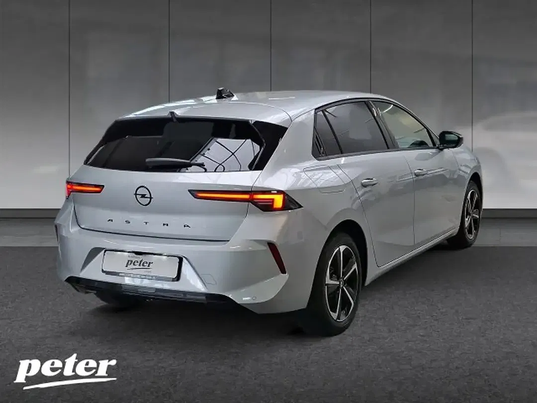 Opel Astra 1.2 Turbo GS - Thumbnail 3