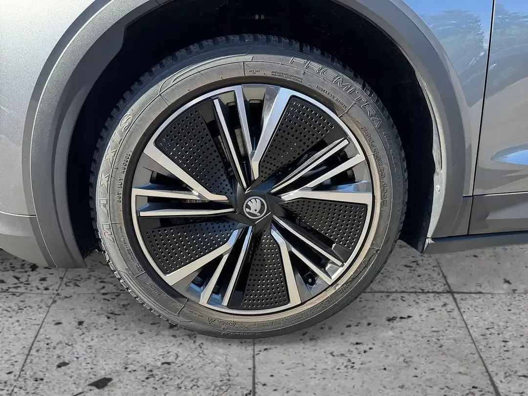 Skoda Elroq 85 Loft - Thumbnail 6