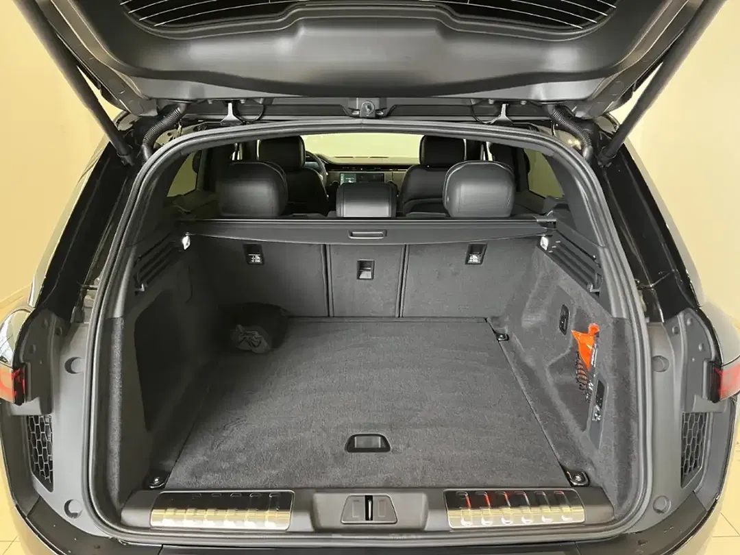Land Rover Range Rover Sport D300 Dynamic HSE - Thumbnail 10