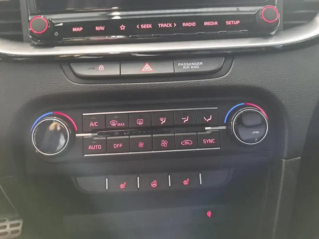 Kia Ceed SW / cee'd SW 1.5 T-GDI DCT GT-Line - Thumbnail 11