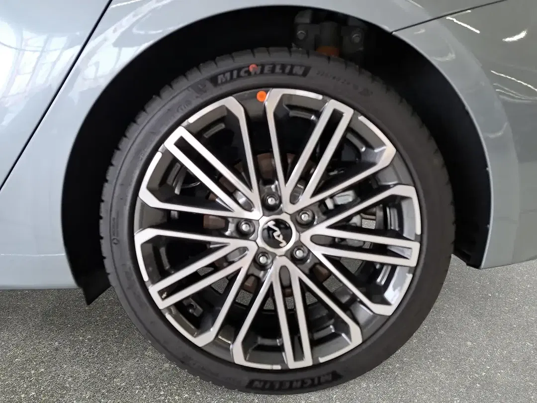 Kia Ceed SW / cee'd SW 1.5 T-GDI DCT GT-Line - Thumbnail 6
