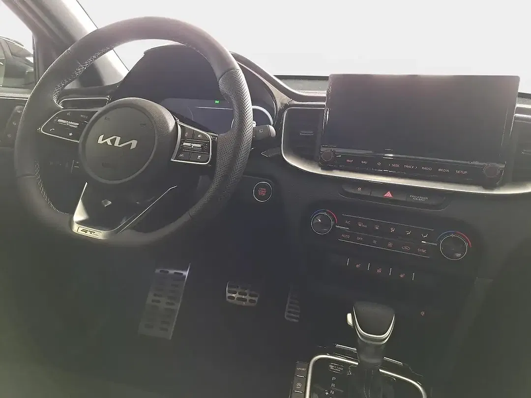 Kia Ceed SW / cee'd SW 1.5 T-GDI DCT GT-Line - Thumbnail 8