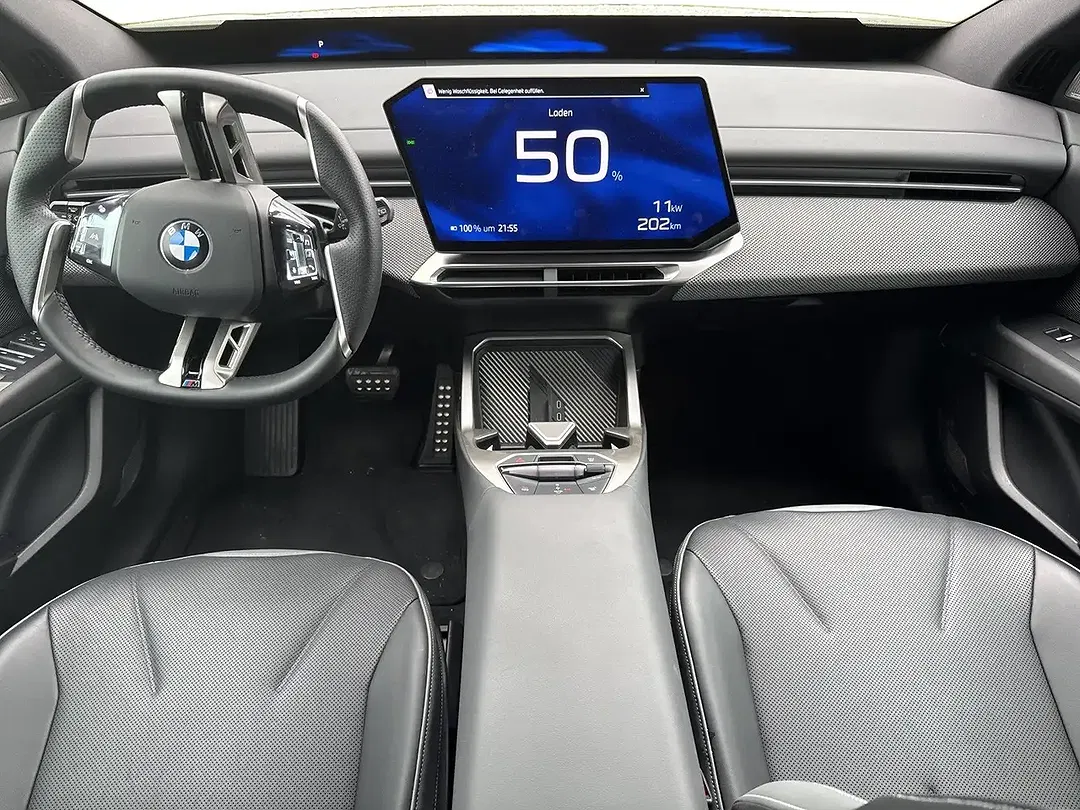 BMW iX3 xDrive - Thumbnail 6