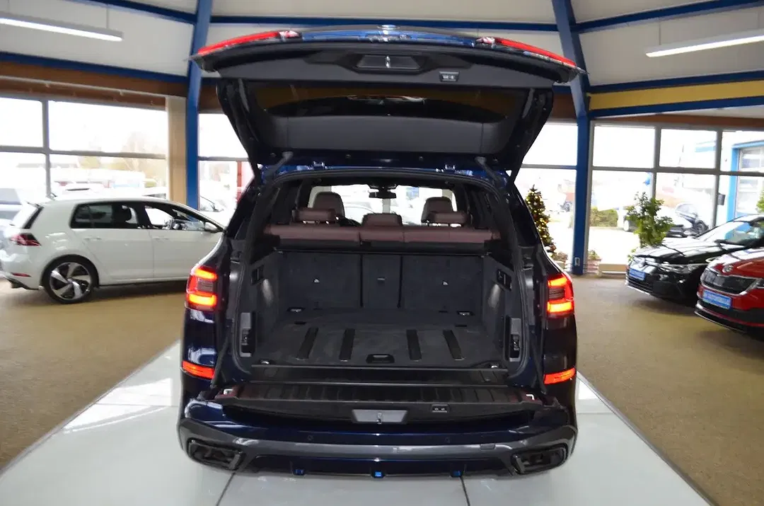 BMW X5 M - Thumbnail 4