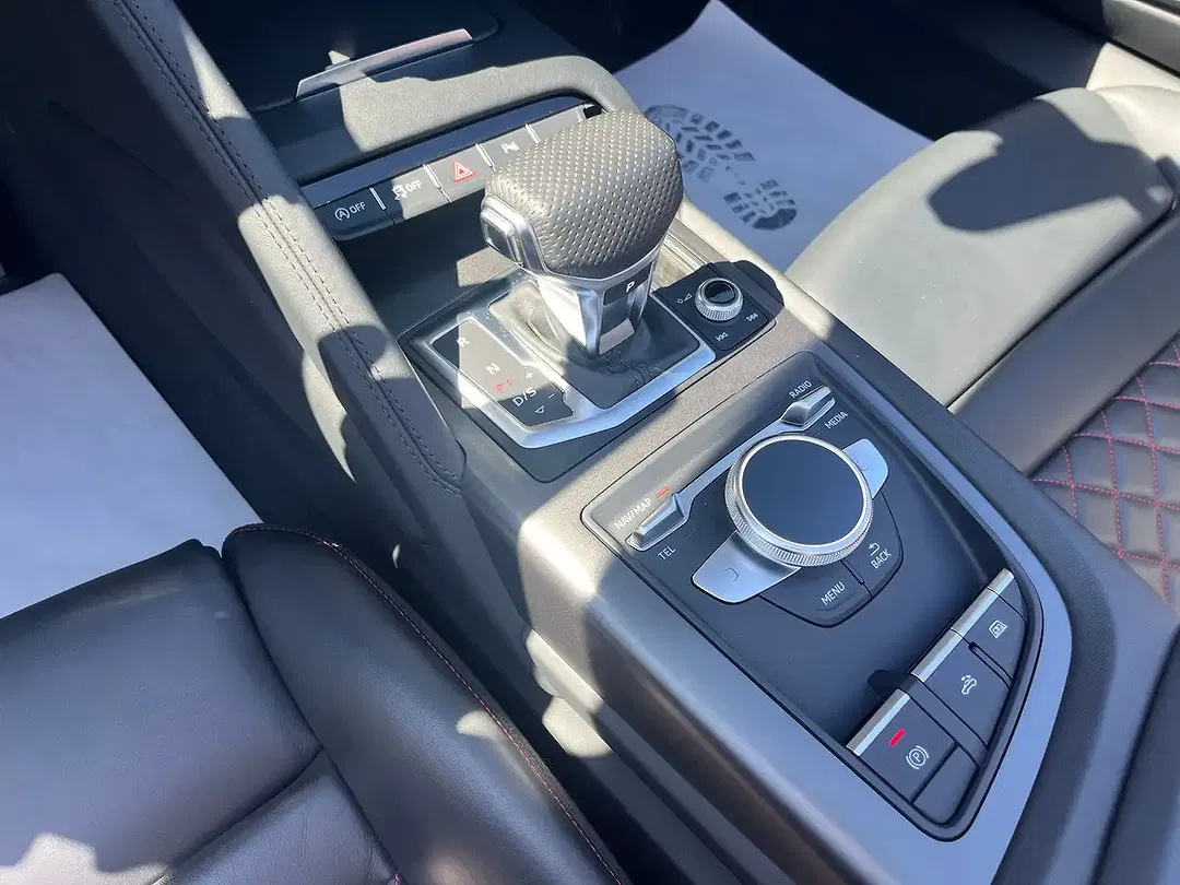 Audi R8 5.2 FSI S tronic performance - Thumbnail 13