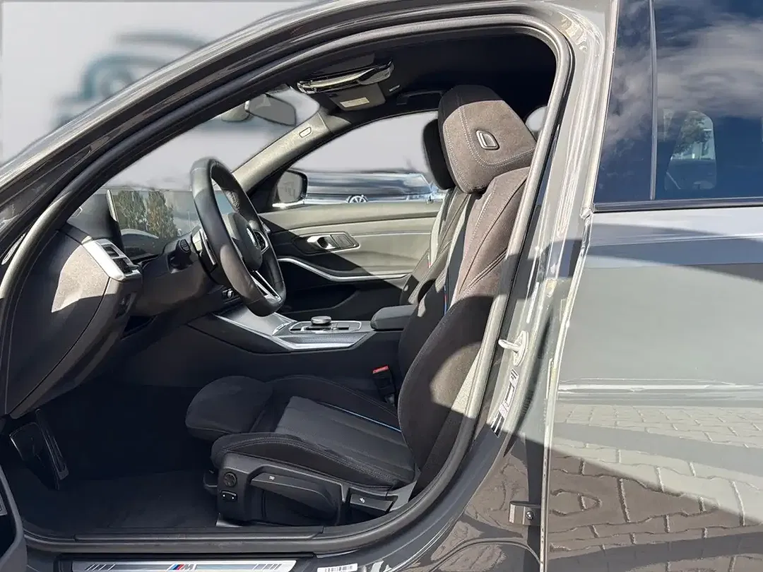BMW 320 Touring M Sport - Thumbnail 8