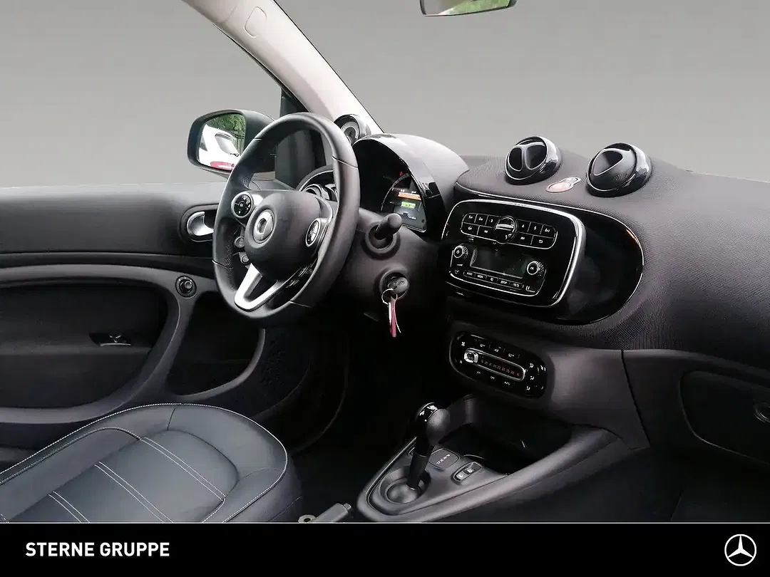 smart forTwo - Thumbnail 9