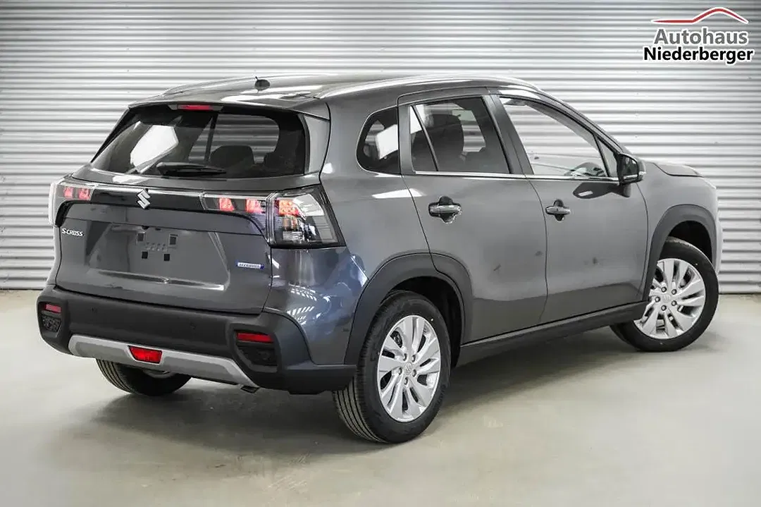 Suzuki S-Cross MHEV 1.4 GL+ - Thumbnail 3