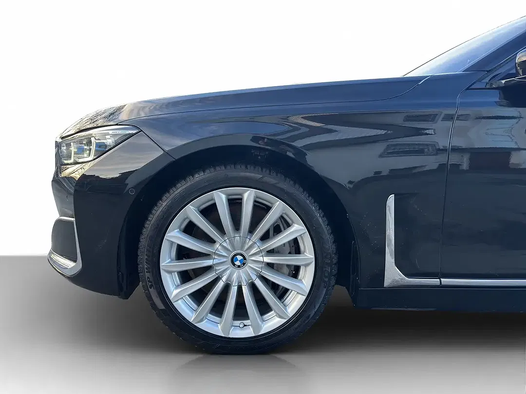 BMW 740 xDrive - foto 8