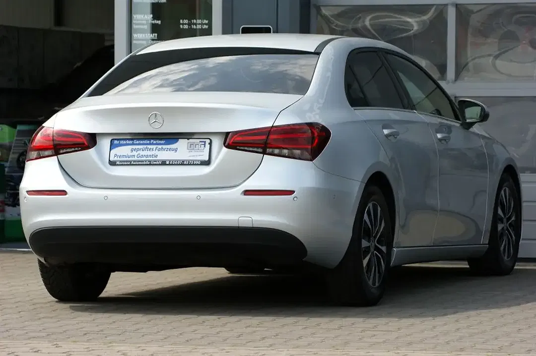 Mercedes-Benz A 180 7G-DCT Style - Thumbnail 4