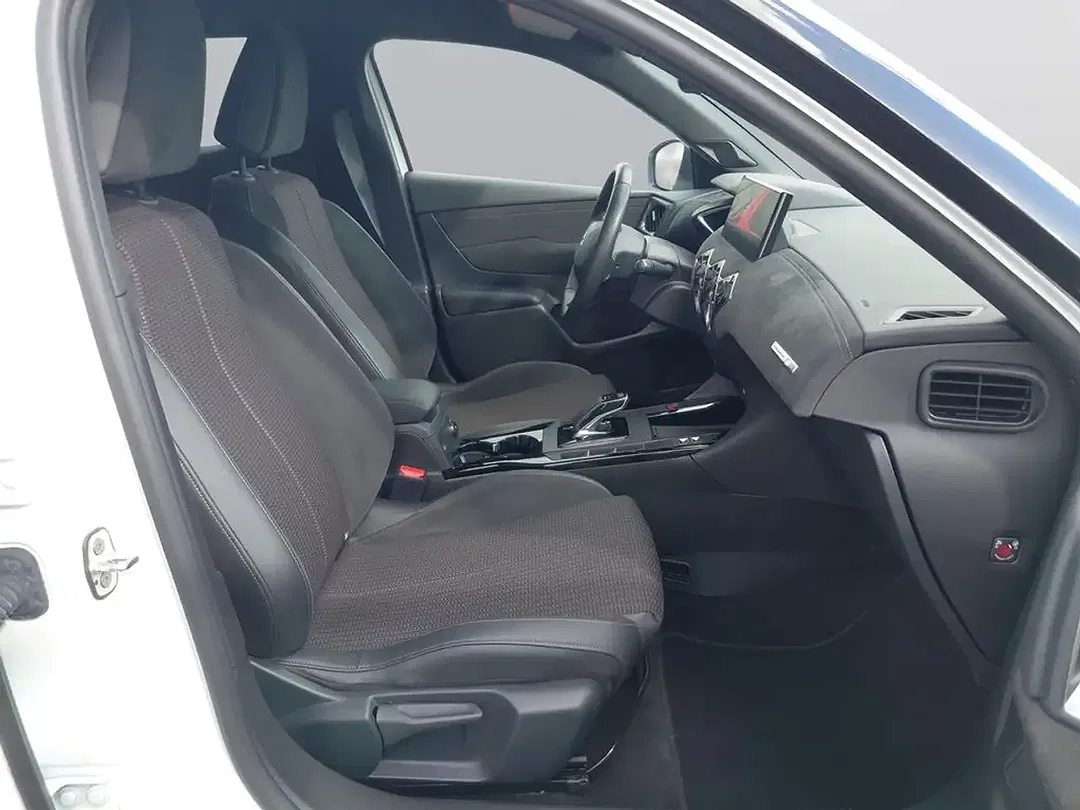 DS Automobiles DS 3 Crossback - Thumbnail 11