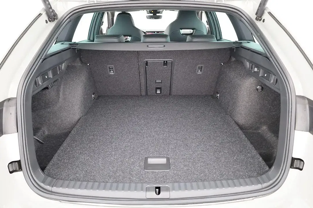 Skoda Octavia TDI DSG Combi Sportline - Thumbnail 13