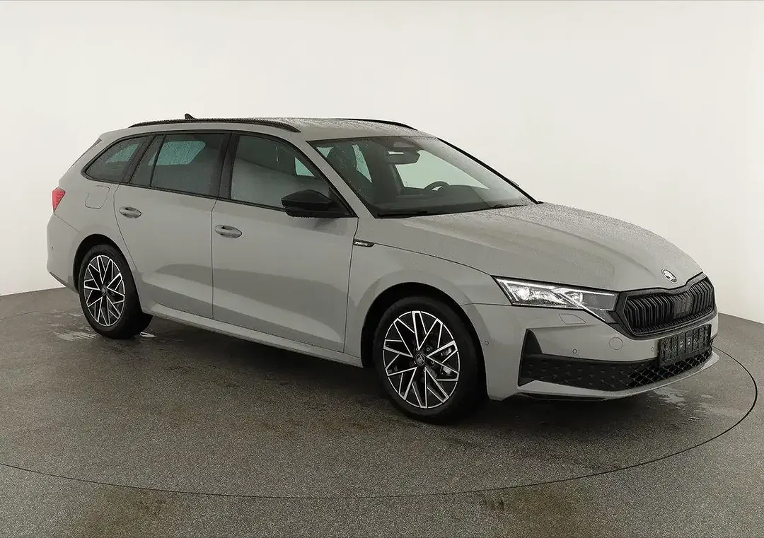 Skoda Octavia TDI DSG Combi Sportline - Thumbnail 2
