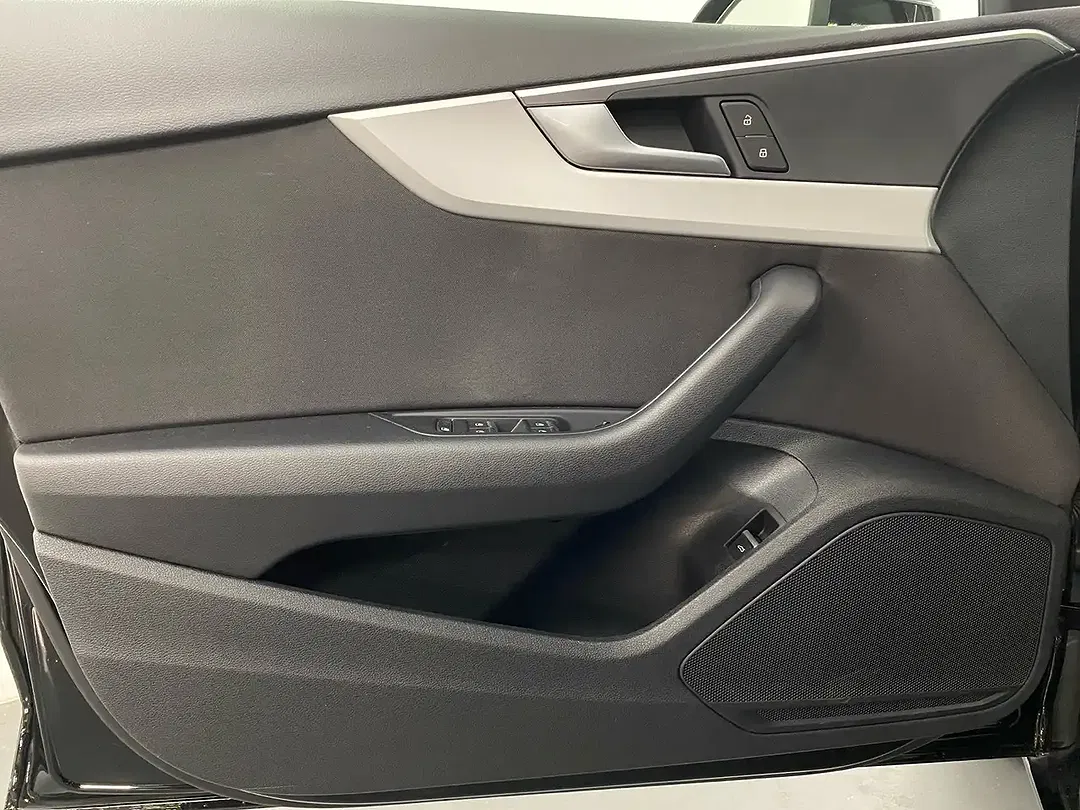 Audi A4 30 TDI AUT Avant plus - Thumbnail 11