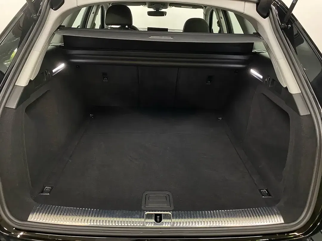 Audi A4 30 TDI AUT Avant plus - foto 14