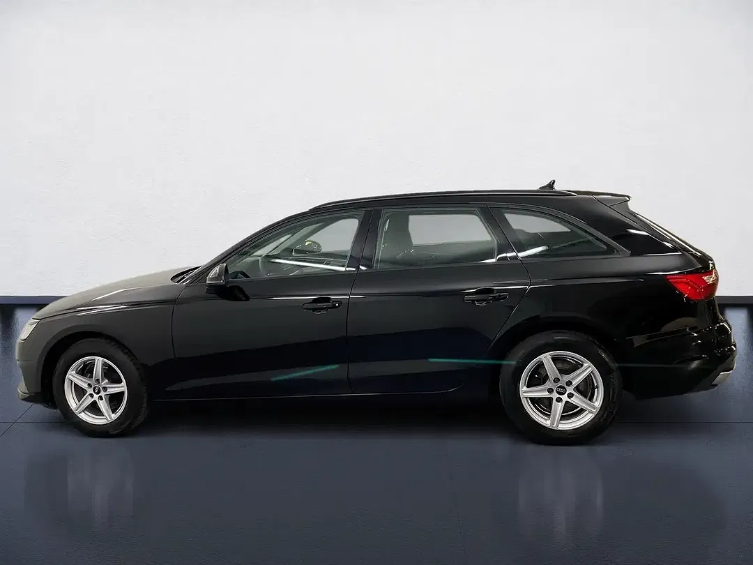Audi A4 30 TDI AUT Avant plus - foto 2