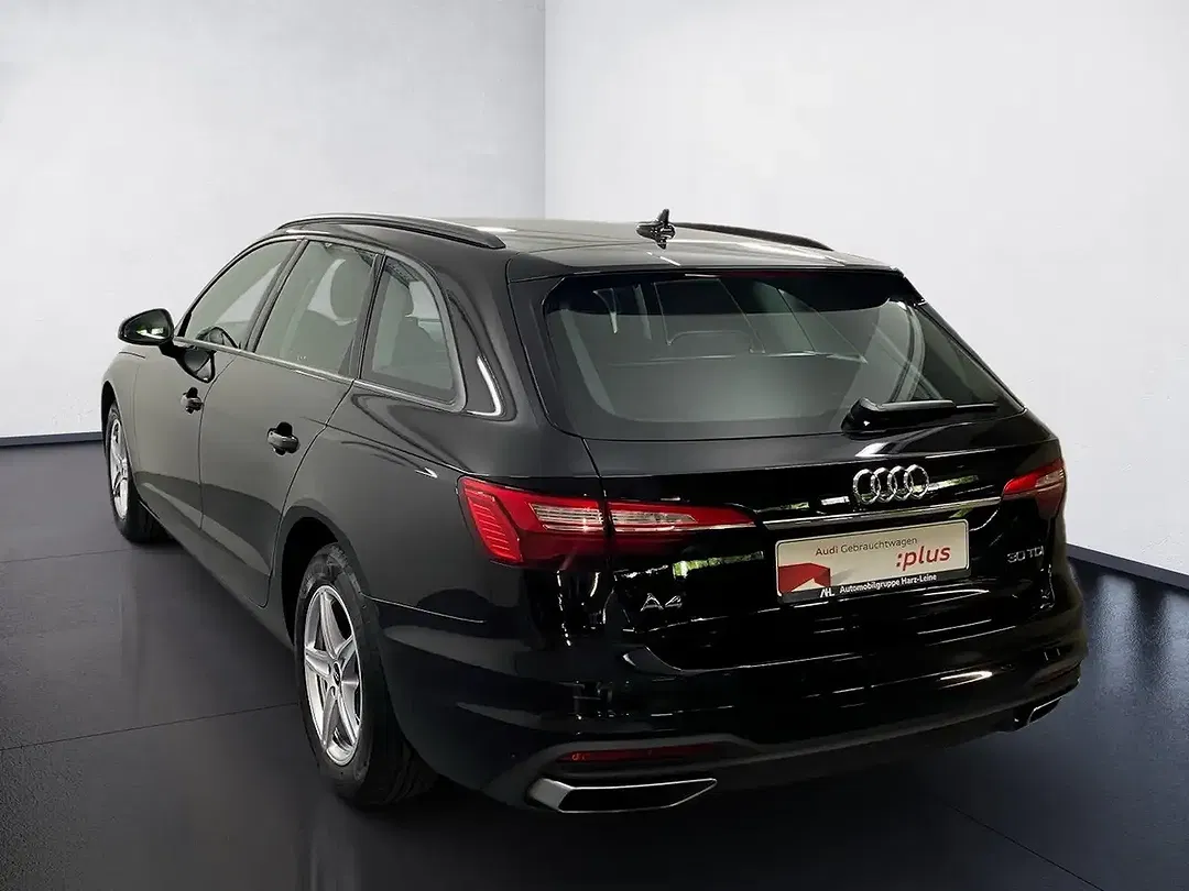 Audi A4 30 TDI AUT Avant plus - Thumbnail 3