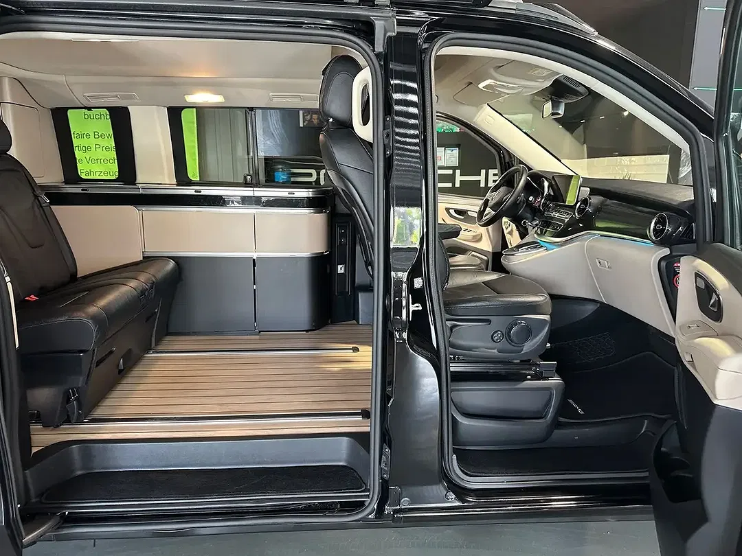 Mercedes-Benz V 300 4MATIC AMG Line - foto 15