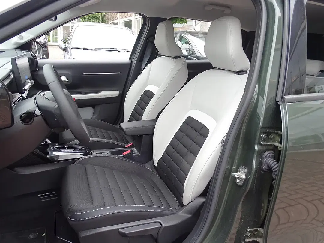 Citroen C3 Aircross EAT8 Hybrid Max - Thumbnail 11