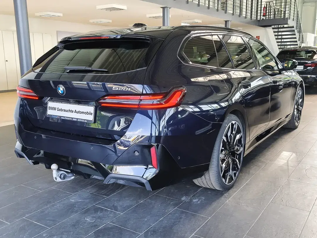 BMW 520 M Sport Pro Touring - Thumbnail 7