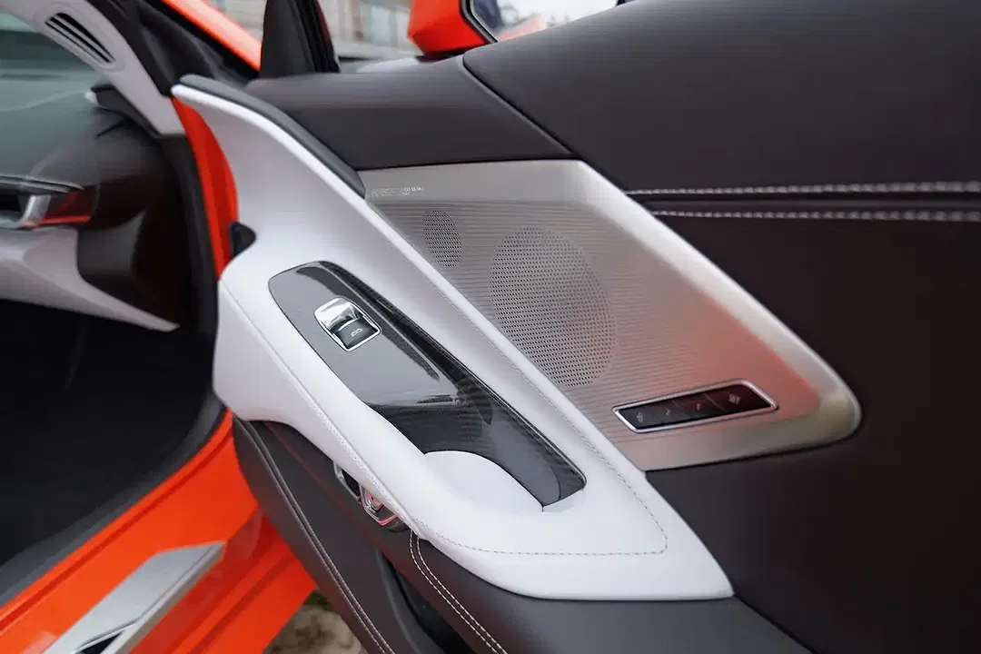 Corvette Stingray 3LT - Thumbnail 12