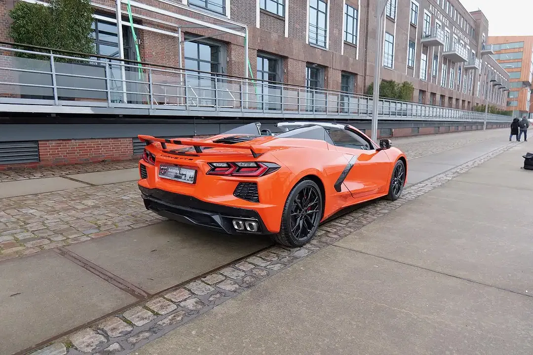 Corvette Stingray 3LT - Thumbnail 6