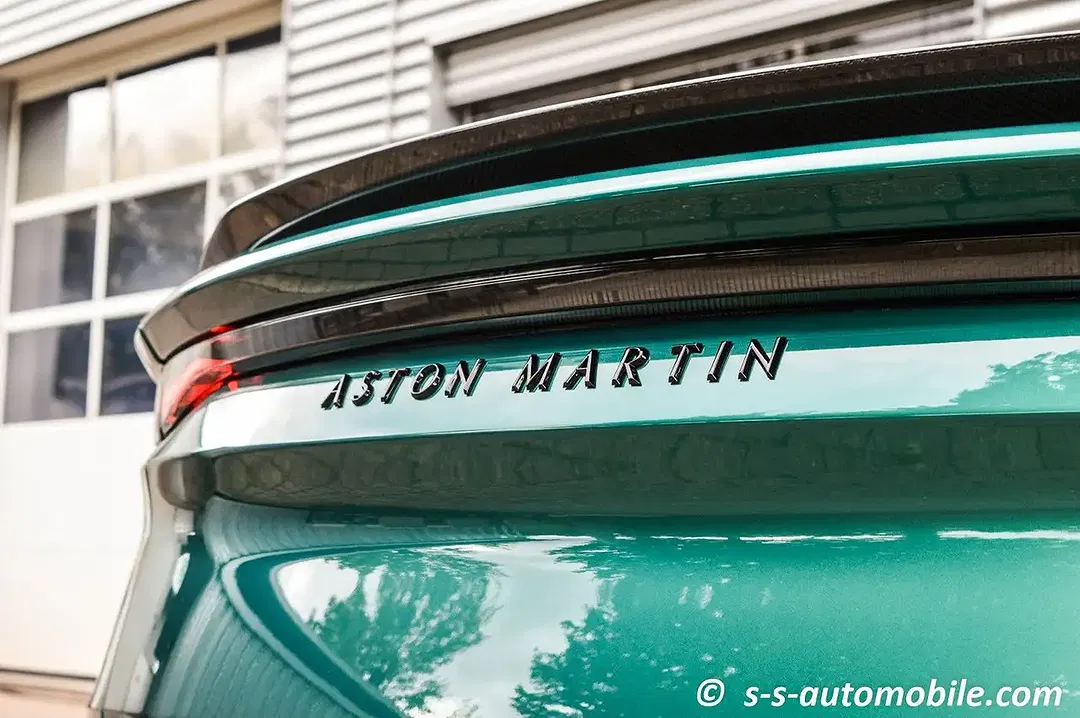 Aston Martin DBS 770 Ultimate - Thumbnail 10