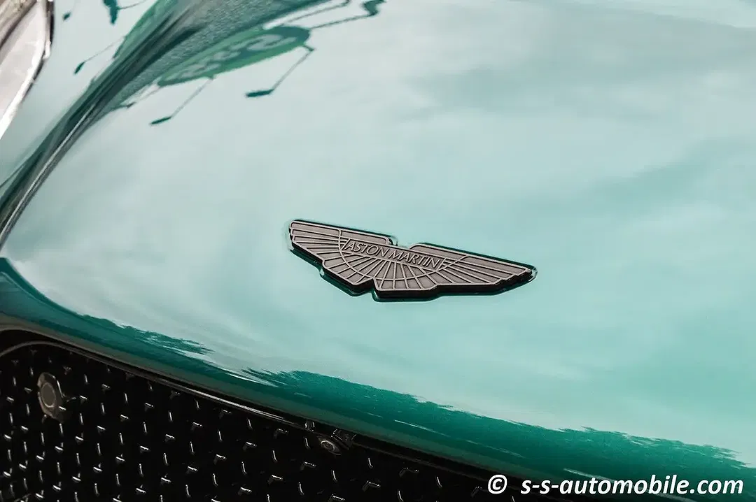 Aston Martin DBS 770 Ultimate - foto 15