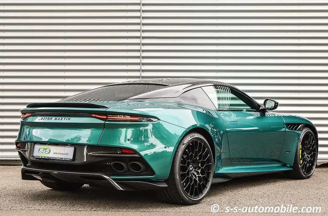 Aston Martin DBS 770 Ultimate - Thumbnail 8