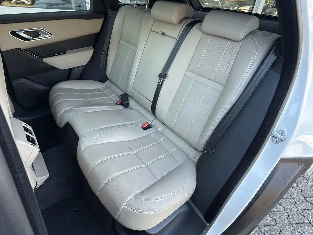 Land Rover Range Rover Velar R-Dynamic SE - Thumbnail 18