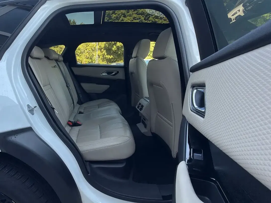 Land Rover Range Rover Velar R-Dynamic SE - Thumbnail 19