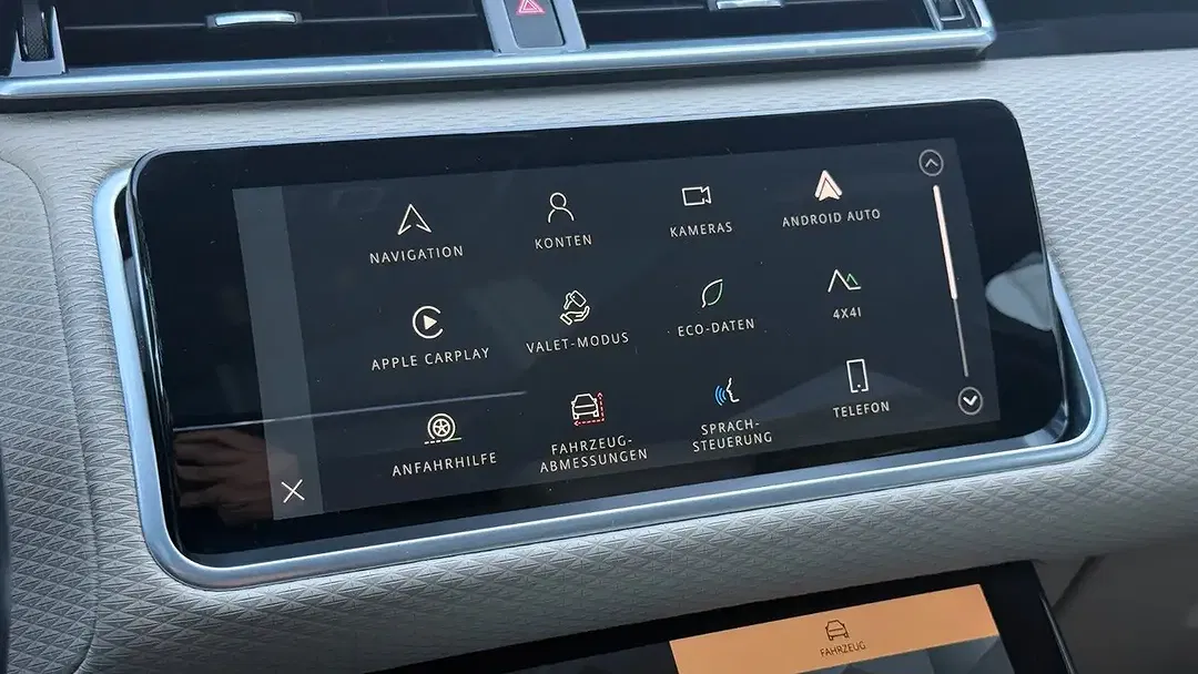 Land Rover Range Rover Velar R-Dynamic SE - Thumbnail 32