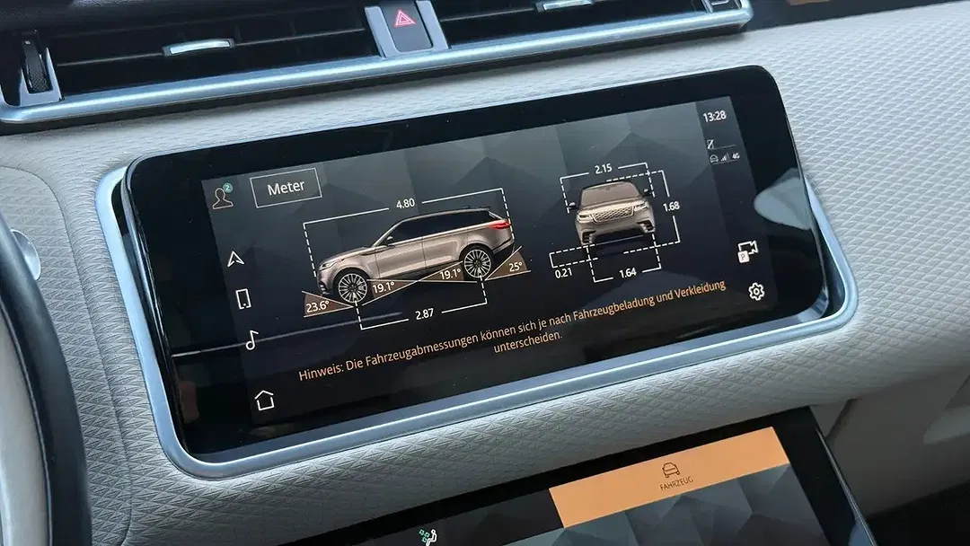 Land Rover Range Rover Velar R-Dynamic SE - Thumbnail 33