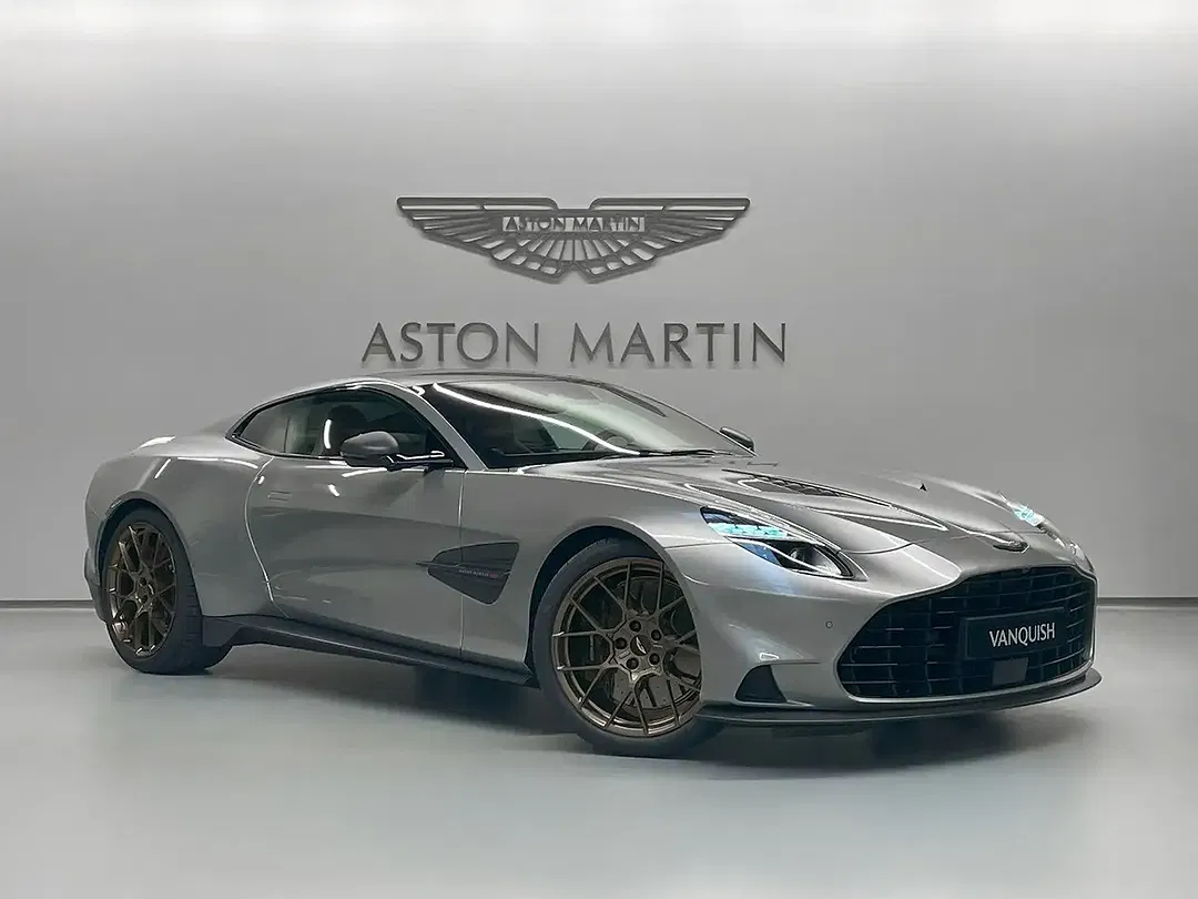 Aston Martin Vanquish Coupe - foto 1