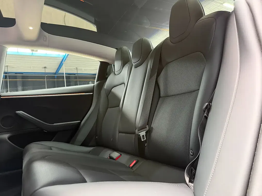 Tesla Model 3 Performance Highland Premium - Thumbnail 14