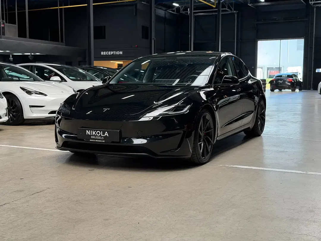Tesla Model 3 Performance Highland Premium - Thumbnail 7