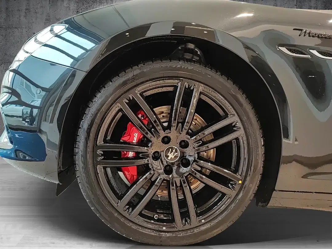Maserati Ghibli Ultima Modena - Thumbnail 10